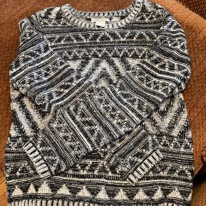 Lucky Brand black and cream sweater size small